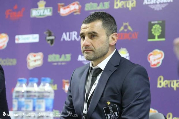 Neftçi”nin baş məşqçisi istefa verdi